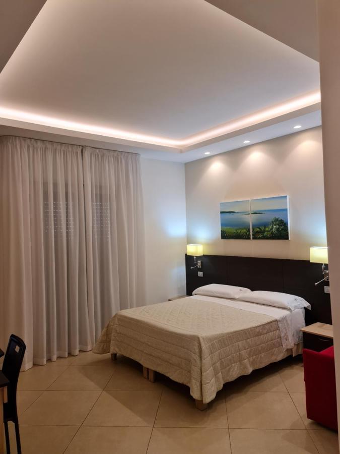 Il Vascello Hotel Porto Cesareo Ngoại thất bức ảnh